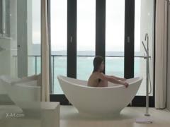 Dildoing Her Amazing Snatch In The Bath