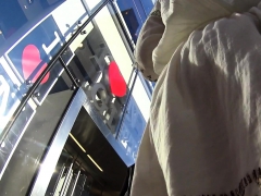 Hot Teen Public Upskirt