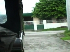 Super Pretty Girl Shows Her Engulfing And Riding Skills