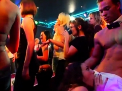 Tons Of Ladies Are Sucking Jocks