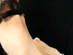 Very Beautiful Feet Doing Their Thing
