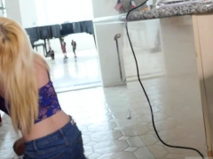 Teen Anal Creampie And Mom Fighting For Affection