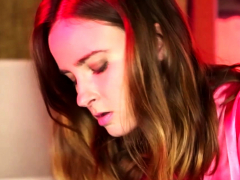Slutty Teen Babe Tugging