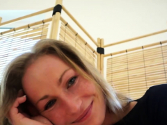 Cutie Uses A Toy On Her Pussy