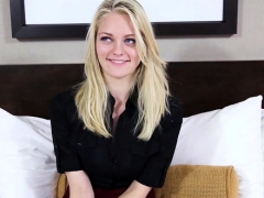 Luscious Blonde Honey Alli Rae Cums Hard