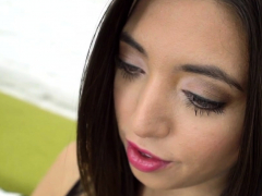 Facialized Latina Pisses