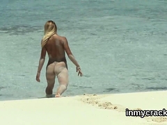 Perfect Idol Is Flashing Her Gaped Narrowed Slit In C31fcq