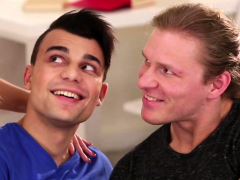 Bi Hunk Gets Facial