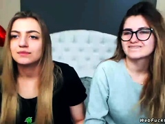 Amateur Lesbians Tying On Webcam