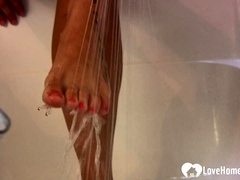 Hot Stepmom Licks Her Own Feet While Bathing