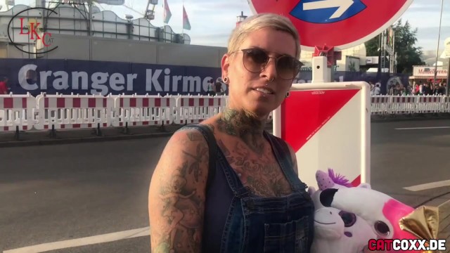 GERMAN FAIR !! CREAMPIE instead of Roller Coaster !