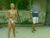 Blonde Lost A Game And Shows It All